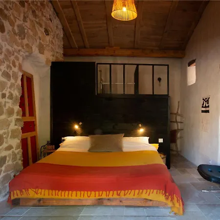 Le Cambon Bed & Breakfast 3*
